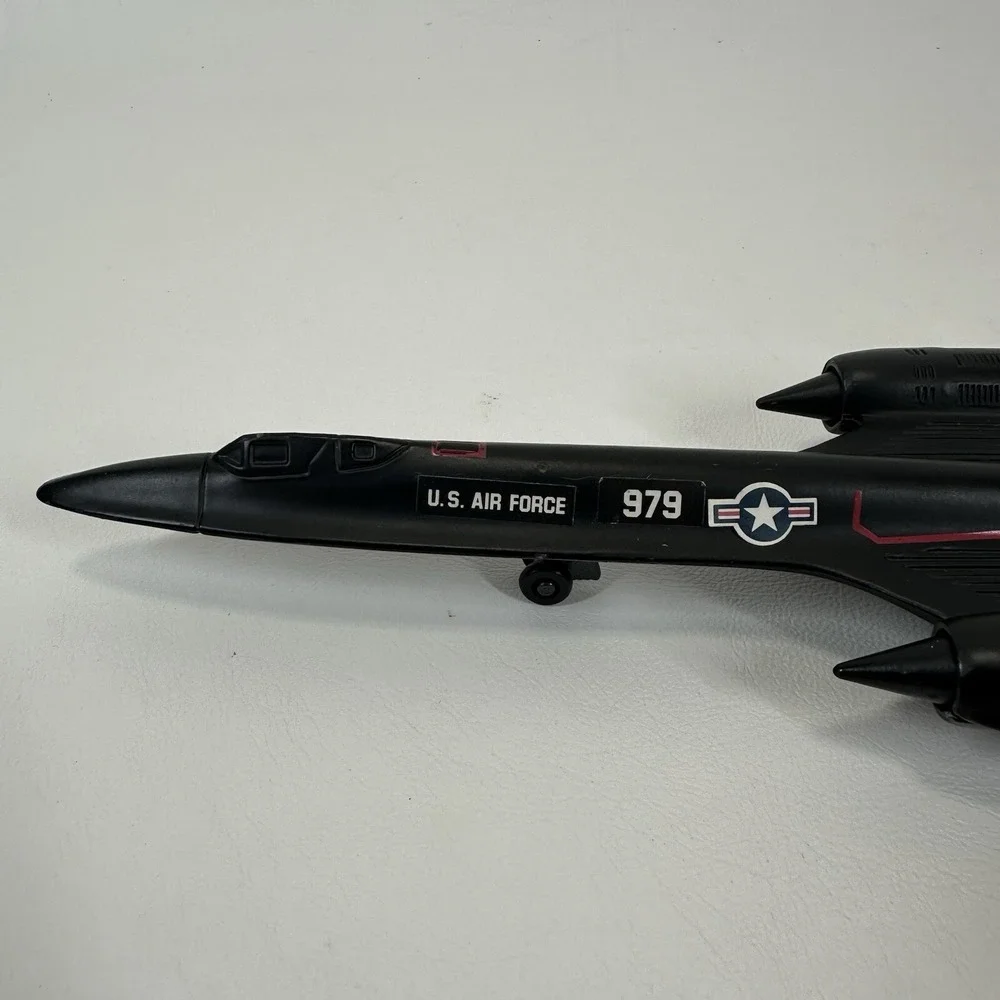 ERTL VINTAGE 1988 DIE CAST SR-71‎ BLACKBIRD